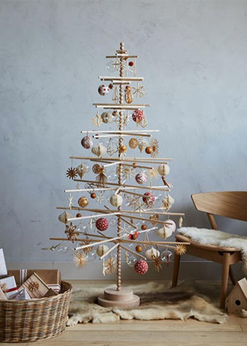eco-friendly beaded wood Christmas tree